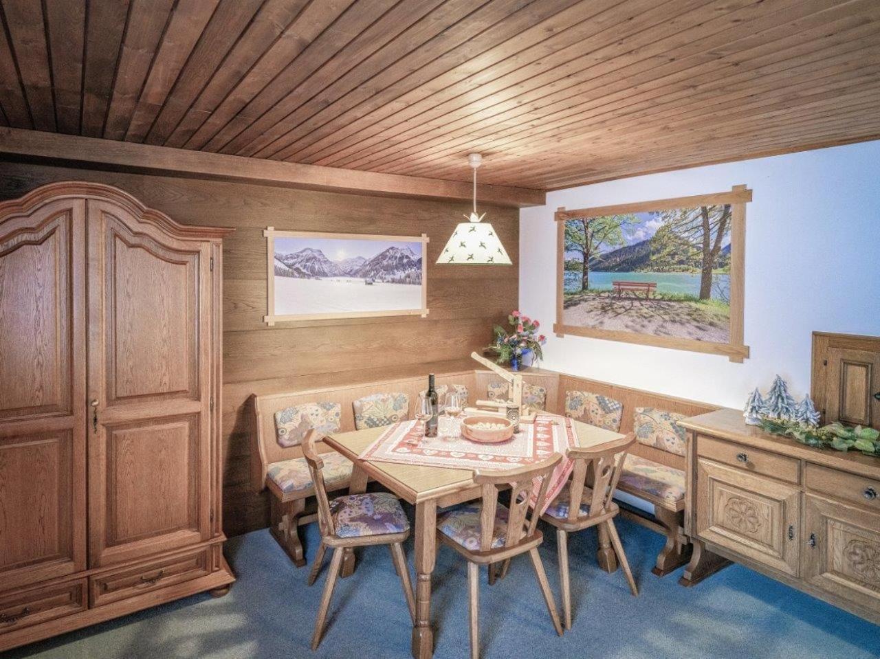 Gaestehaus Elfriede Inklusive Sommerbergbahnticket Haldensee Room photo